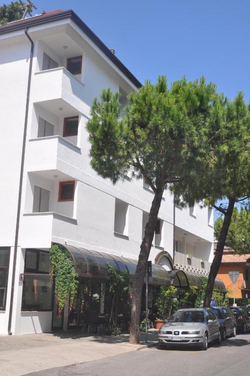 Hotel Villa Candia Lignano Sabbiadoro Dış mekan fotoğraf